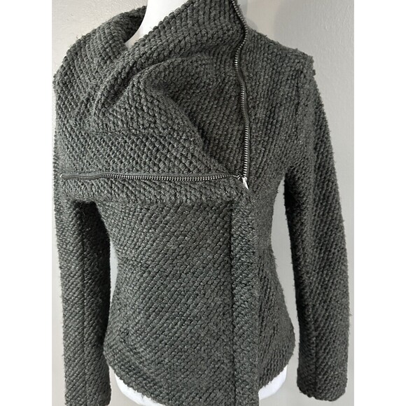 Blank NYC Womens XS Asymmetrical Zip Sweater Jacket Acrylic Poly Wool Blend EUC - Picture 3 of 8